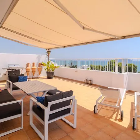 Apartment Blue Penthouse Mackenzie Larnaca