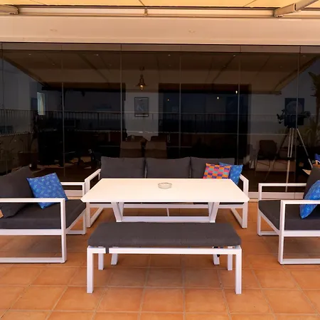 Blue Penthouse Mackenzie * Larnaca